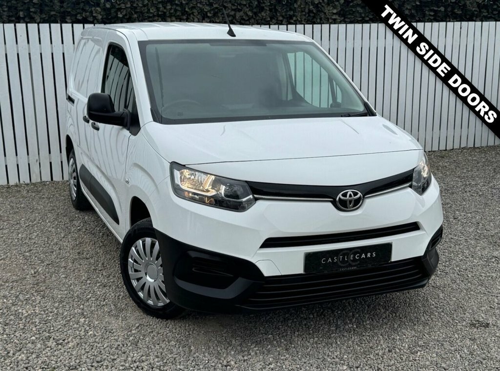 Toyota Proace City 1.5L Active White
