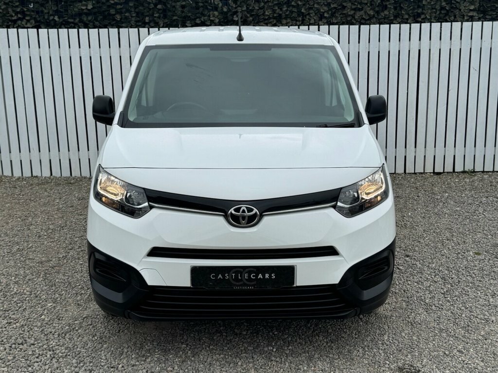 Toyota Proace City 1.5L Active White #2