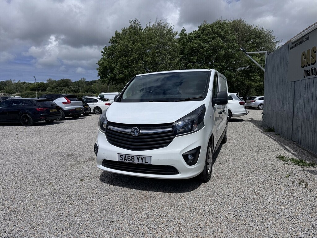 Vauxhall Vivaro Cdti 2700 Sportive White #5