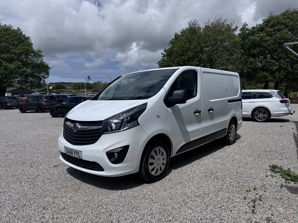 Vauxhall Vivaro Cdti 2700 Sportive White #6