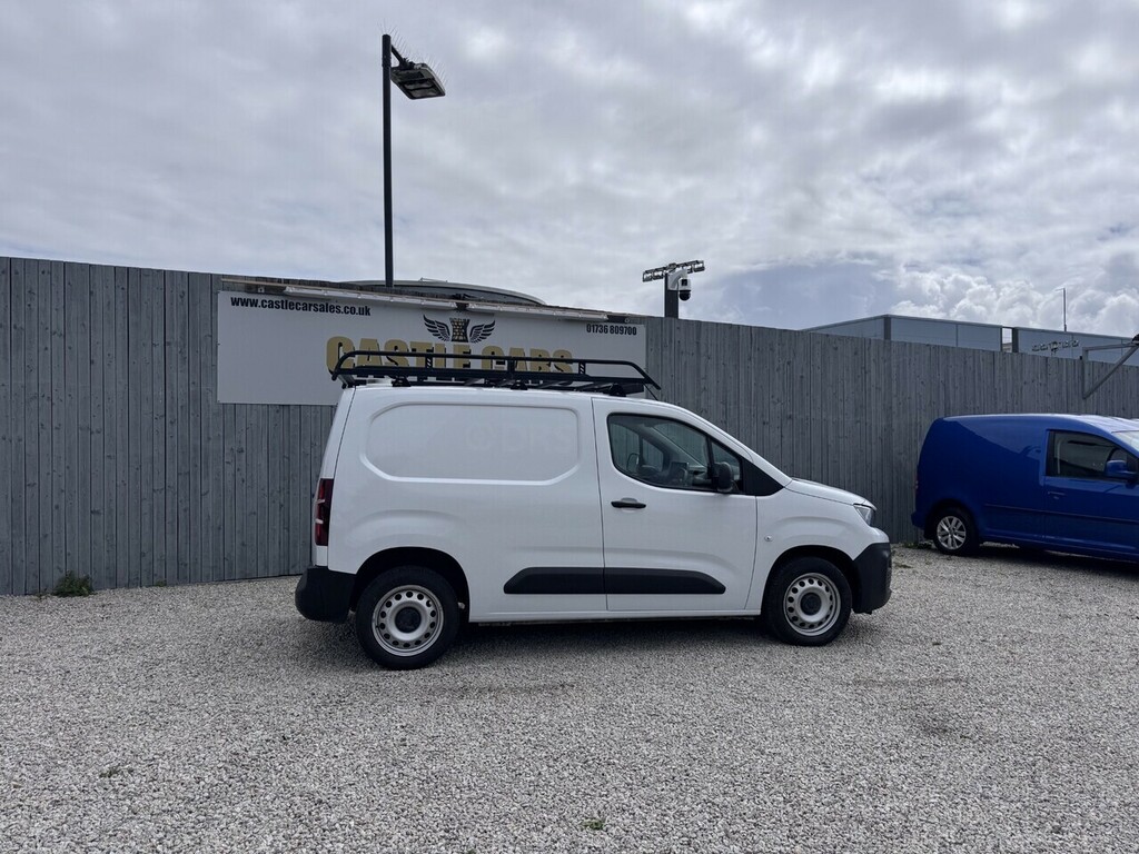 Peugeot Partner Bluehdi Professional Premium White #17