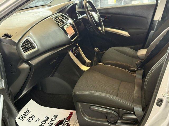 Suzuki SX4 S Cross  Black #21