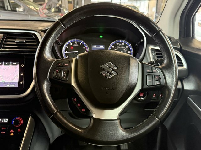 Suzuki SX4 S Cross  Black #12