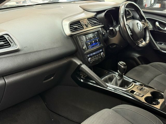 Renault Kadjar 1.2 Tce Dynamique S Nav 2016 White #17