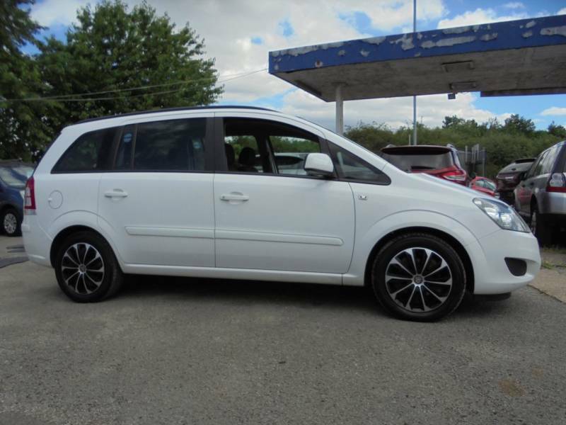 Vauxhall Zafira 1.6I 115 Exclusiv White #2