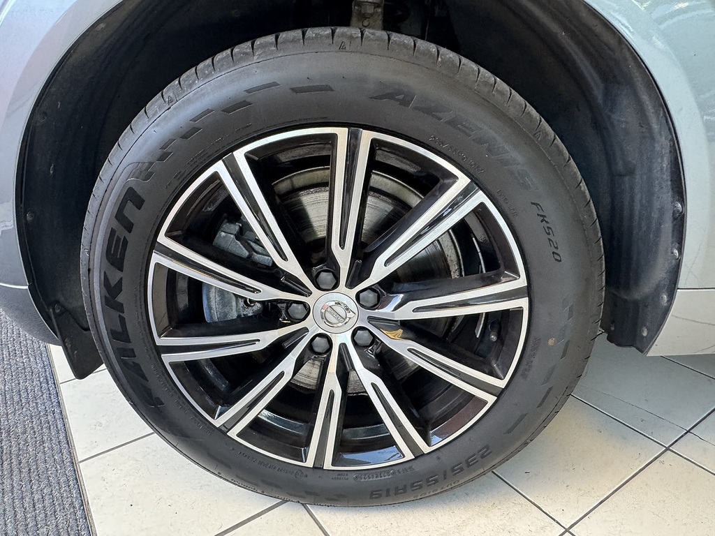 Volvo XC60 R-design Black #48