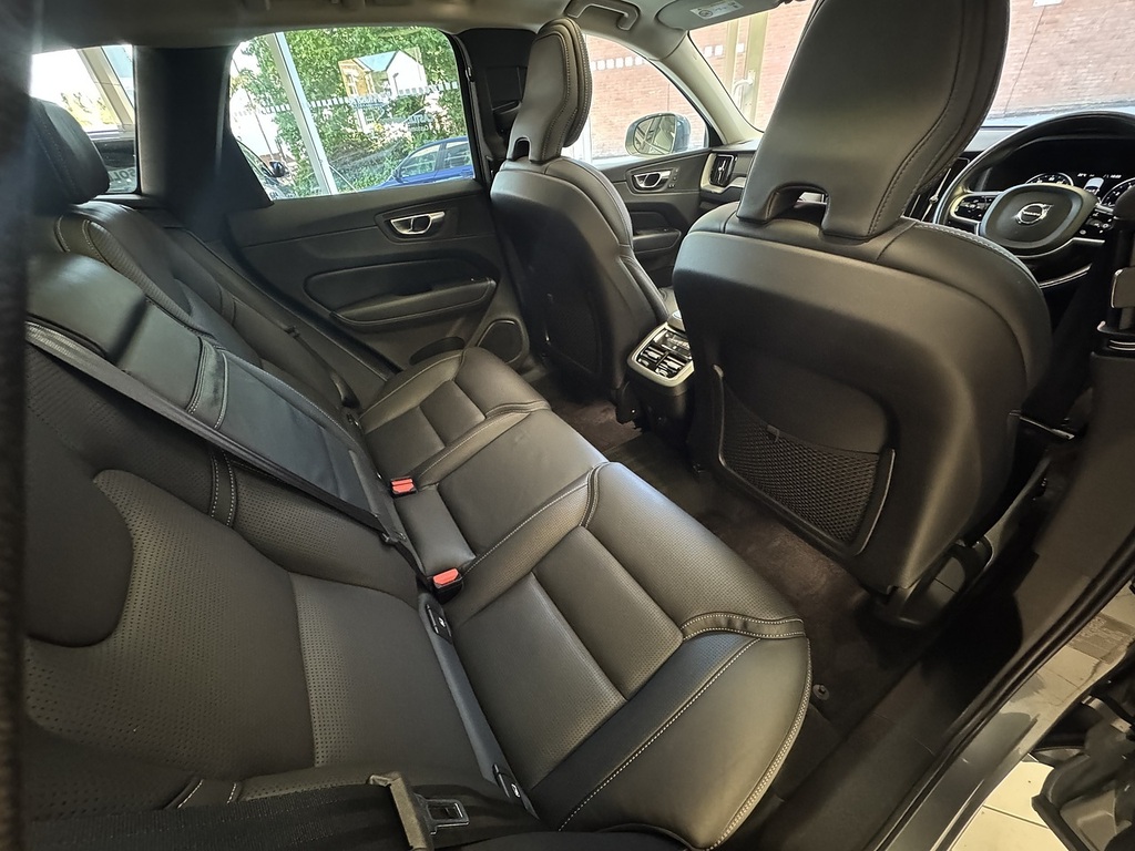 Volvo XC60 R-design Black #14