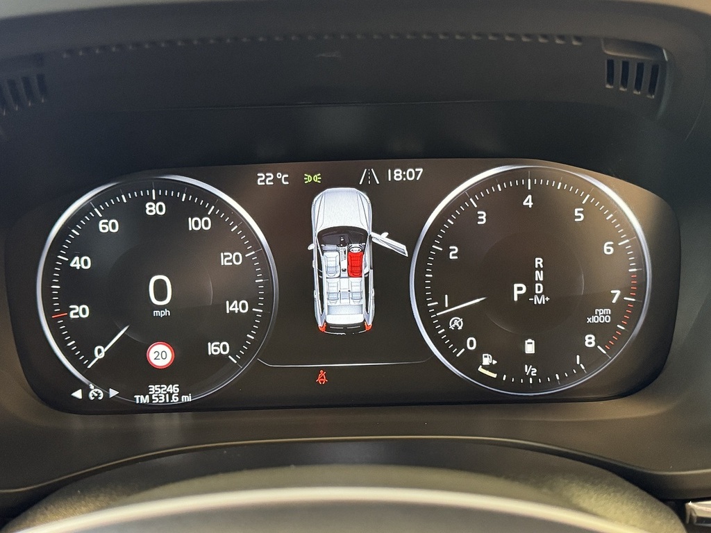 Volvo XC60 R-design Black #34