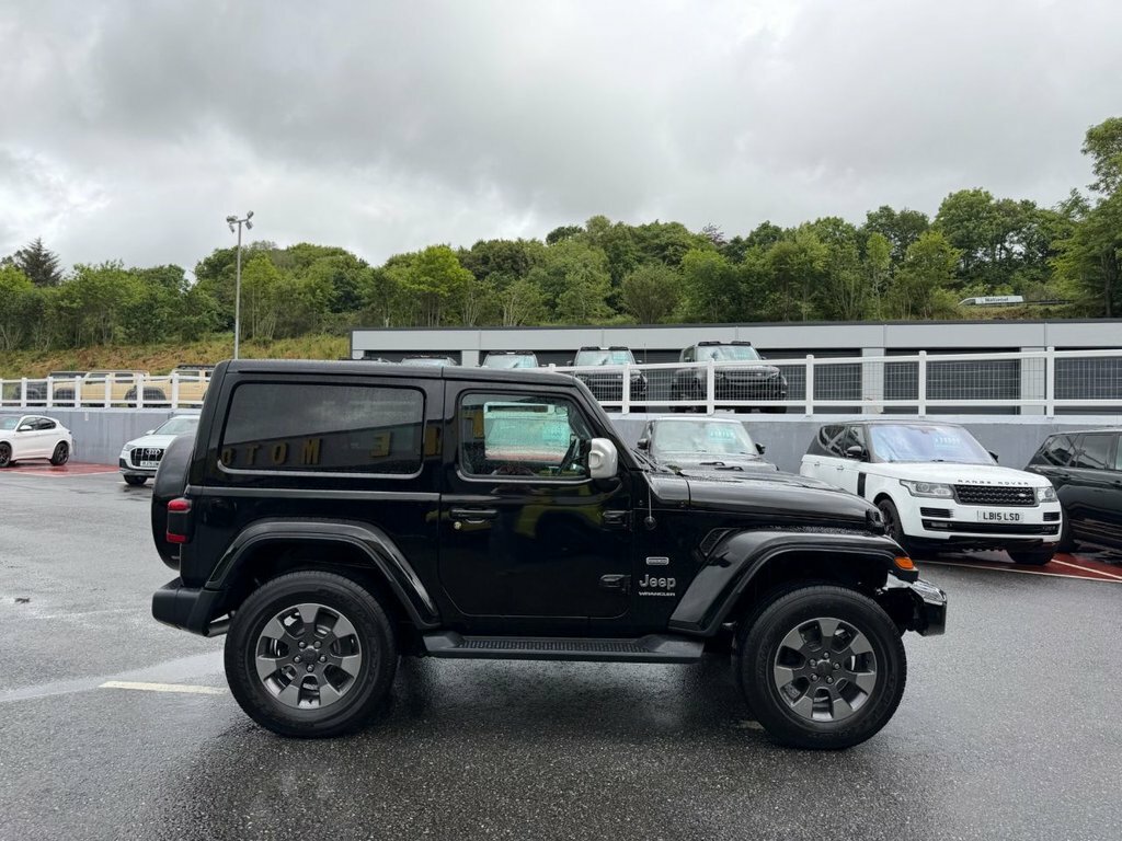 Jeep Wrangler 2L Overland Black #6