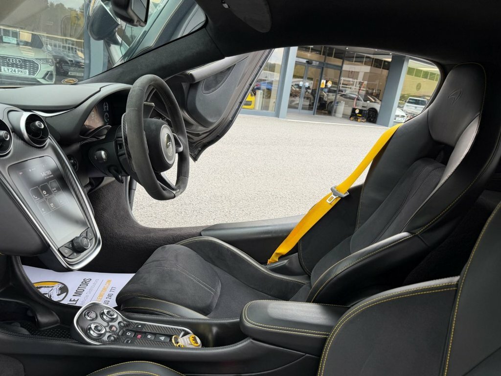 McLaren 570S Spider Blue #8