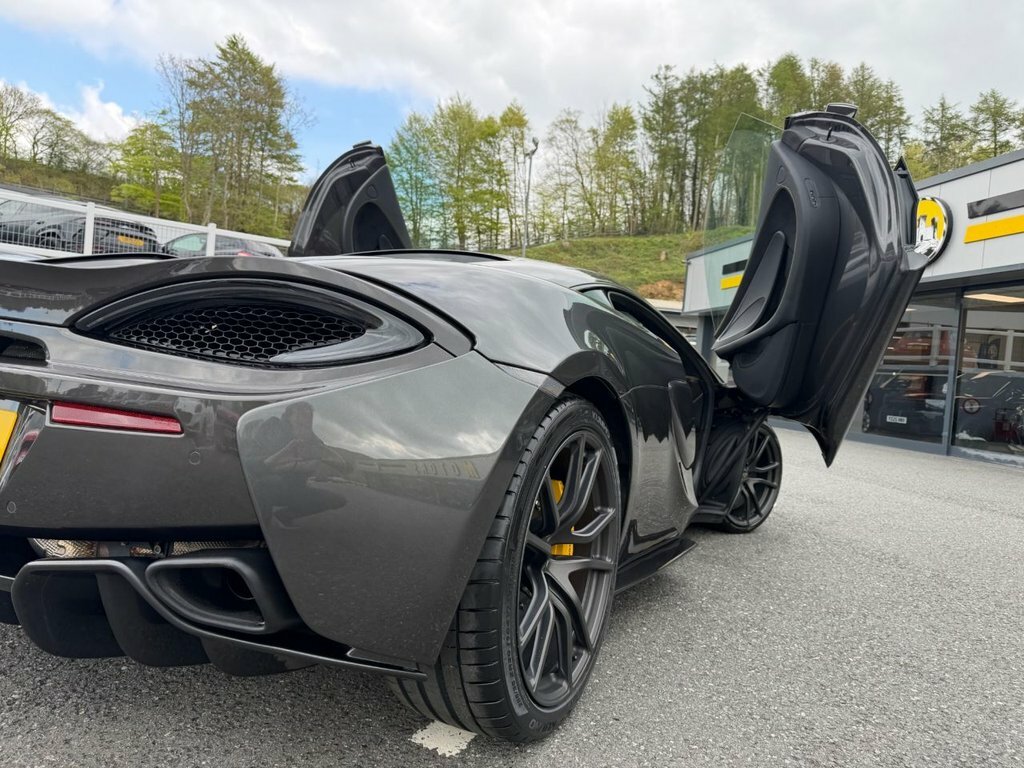 McLaren 570S Spider Blue #15