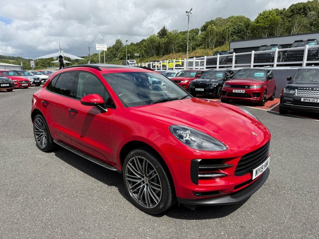 Porsche Macan 3L S Red