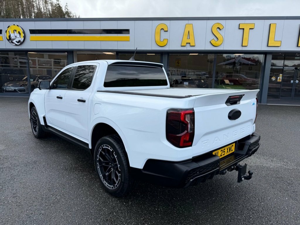 Ford Ranger Pickup White #5
