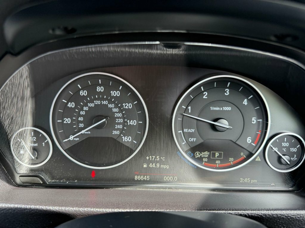 BMW 3 Series 320D Ed Plus White #24