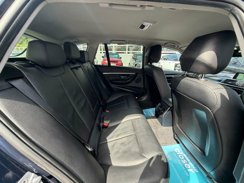 BMW 3 Series 320D Ed Plus White #10