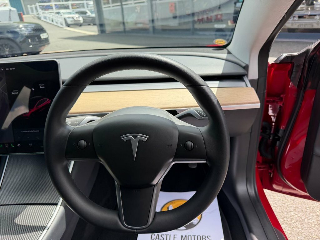 Tesla Model 3 Saloon Red #6