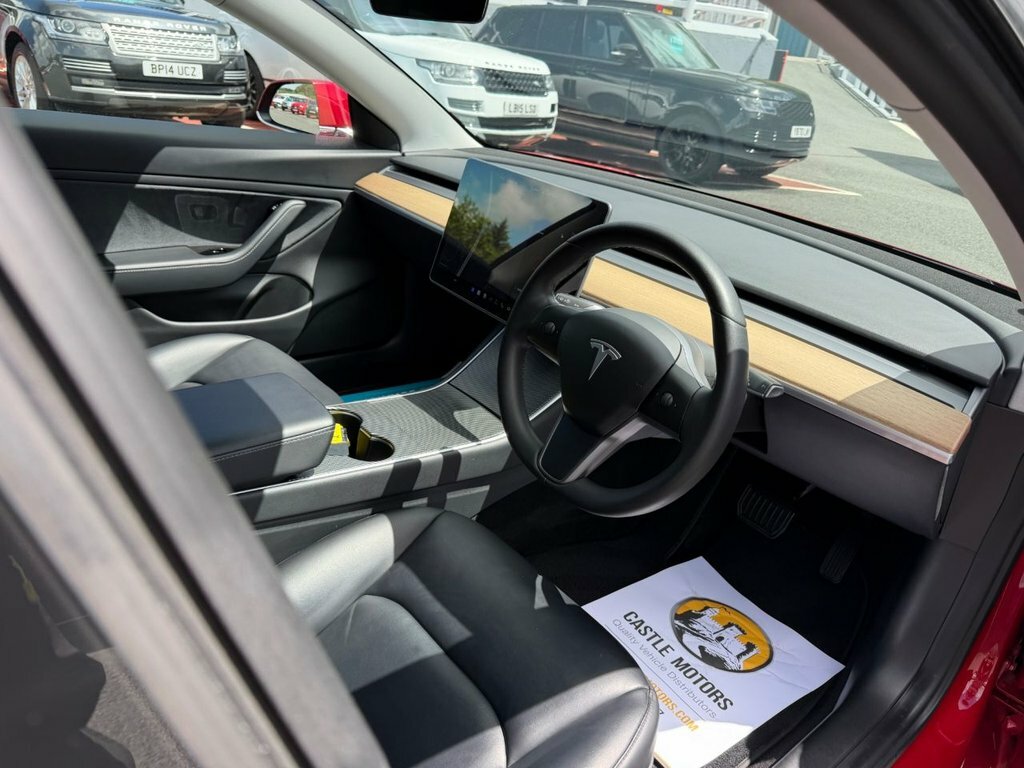 Tesla Model 3 Saloon Red #5