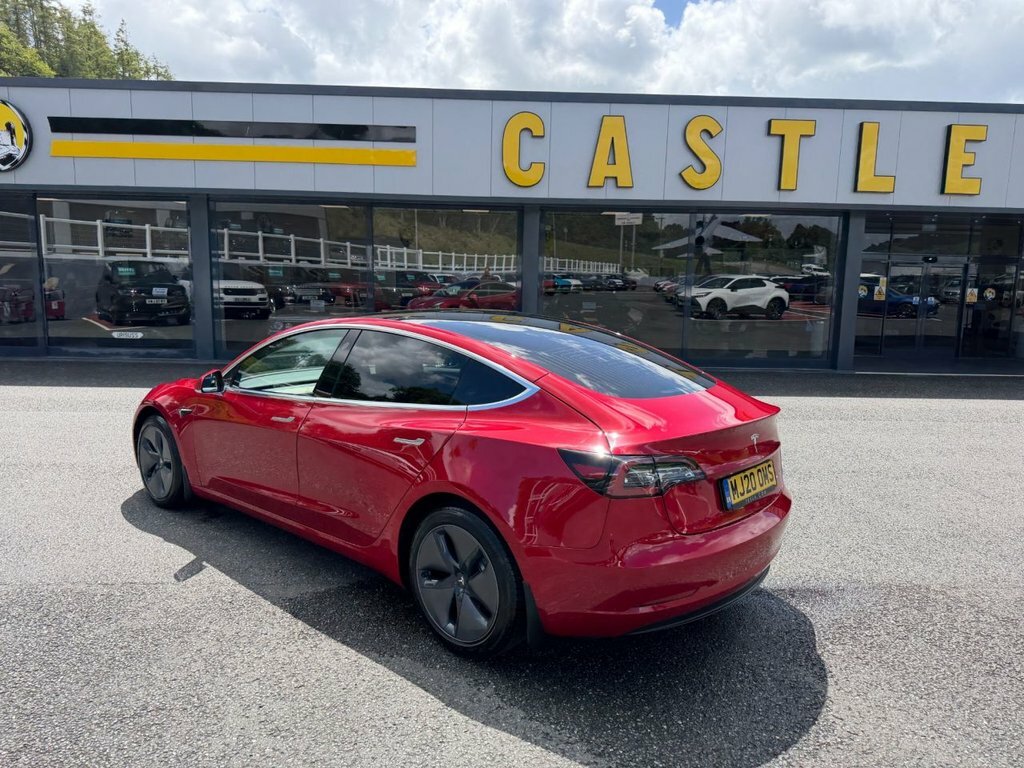Tesla Model 3 Saloon Red #3