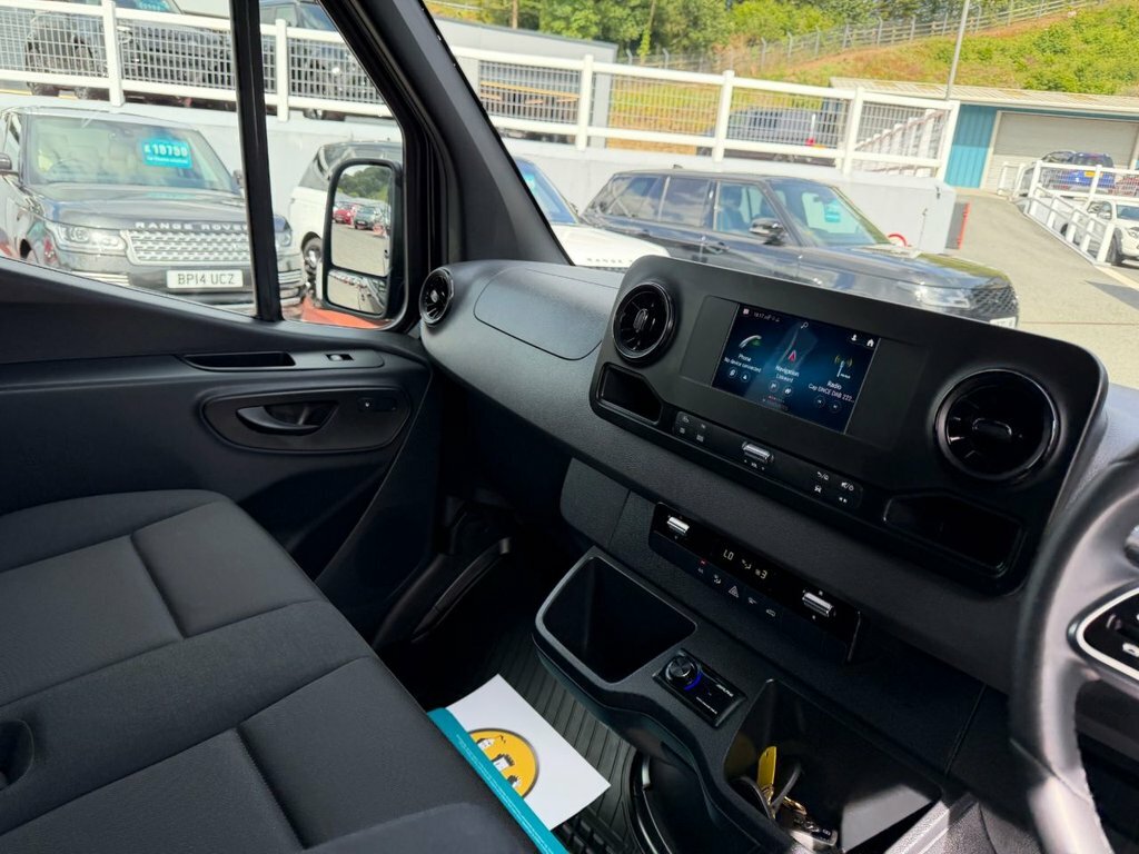 Mercedes-Benz Sprinter 2.0 315 Cdi Progressive Panel Van Manua Silver #9