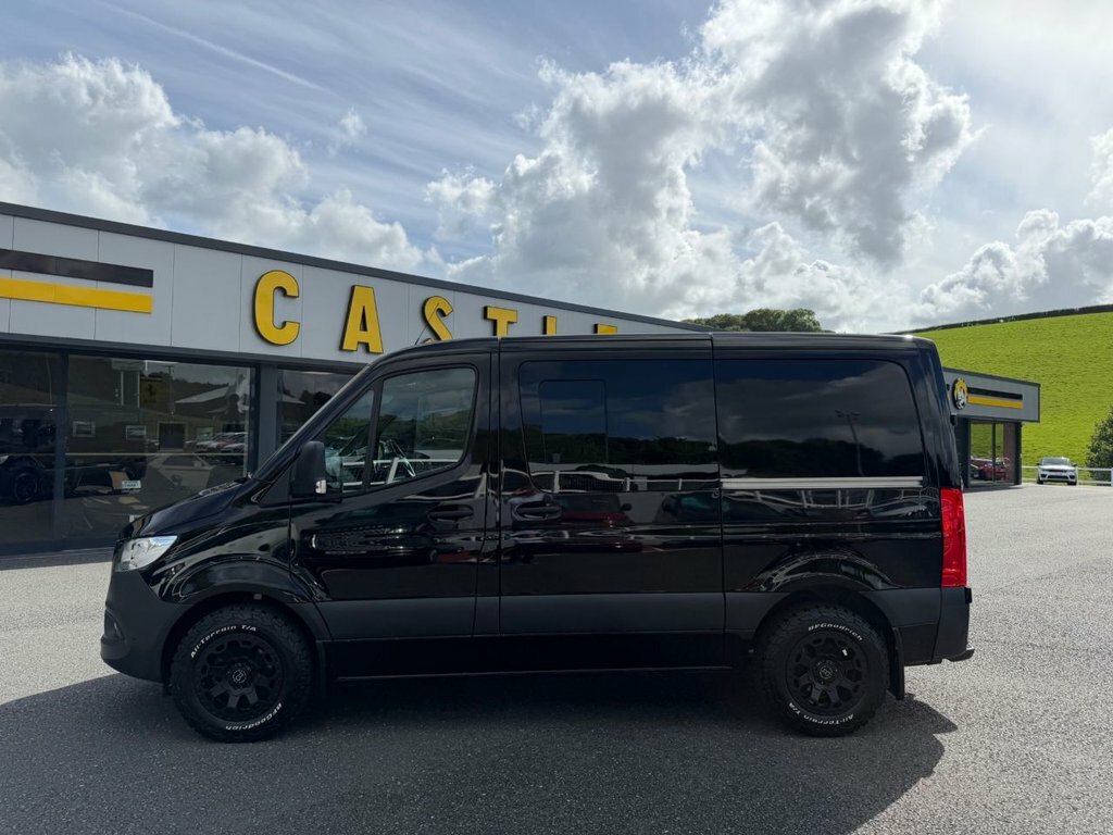 Mercedes-Benz Sprinter 2L Pure Black #3