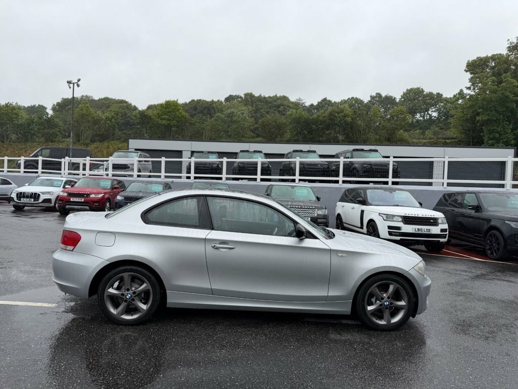 BMW 1 Series Hatchback White #6