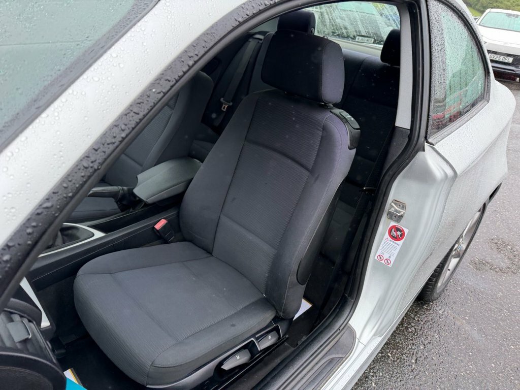 BMW 1 Series Hatchback White #16