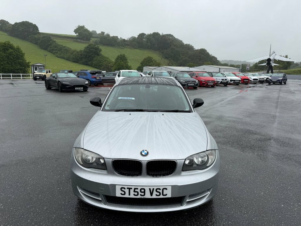 BMW 1 Series Hatchback White #2