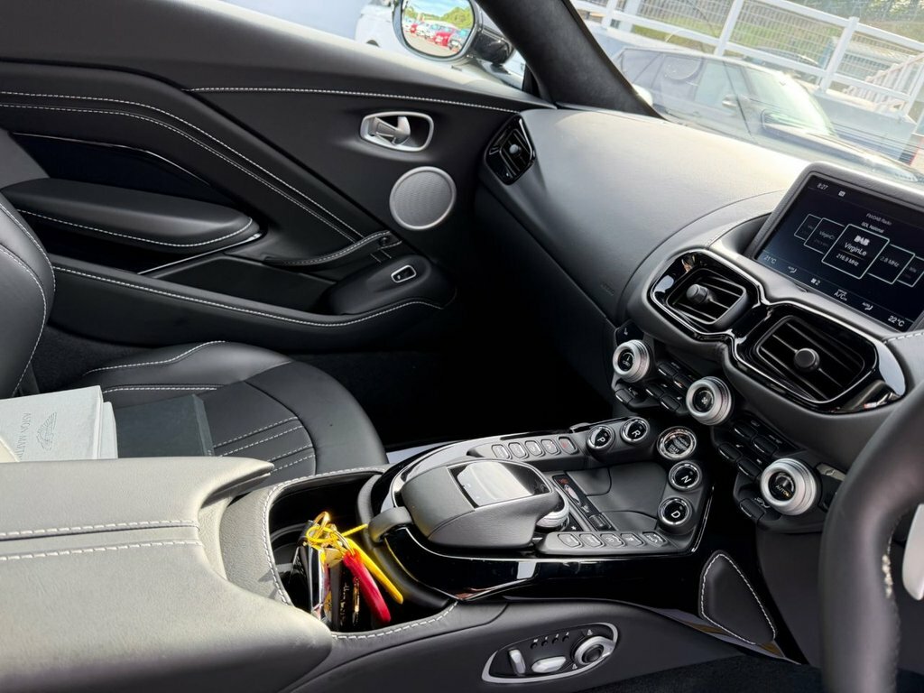 Aston Martin Vantage Coupe Black #5
