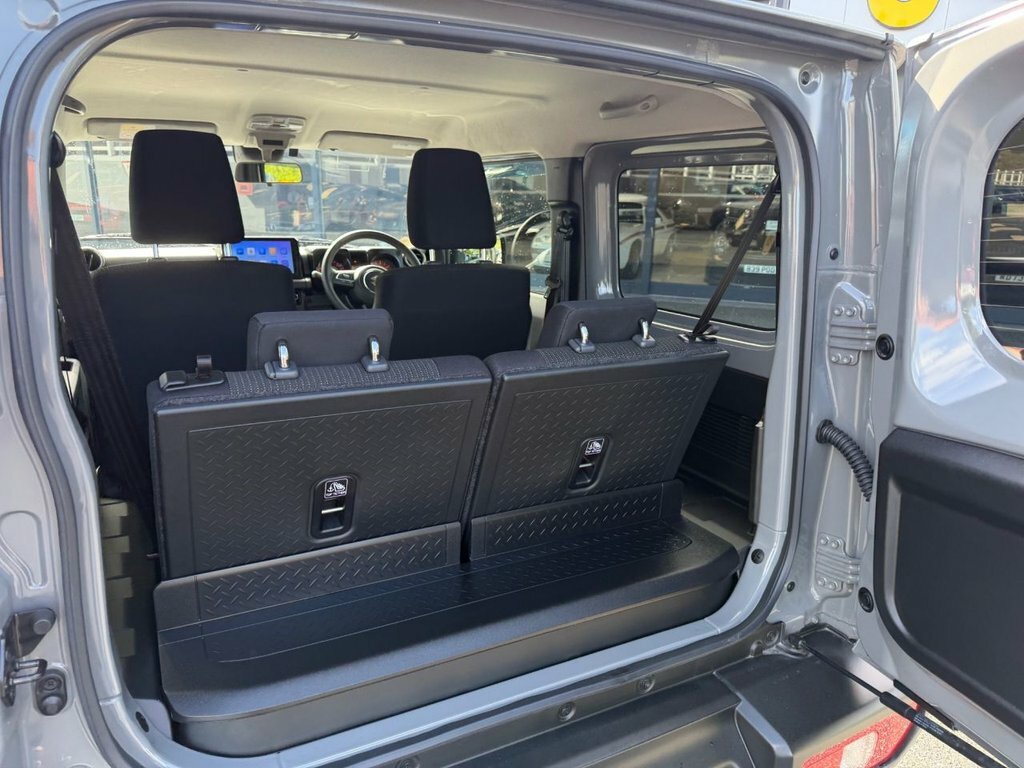 Suzuki Jimny Suv White #12