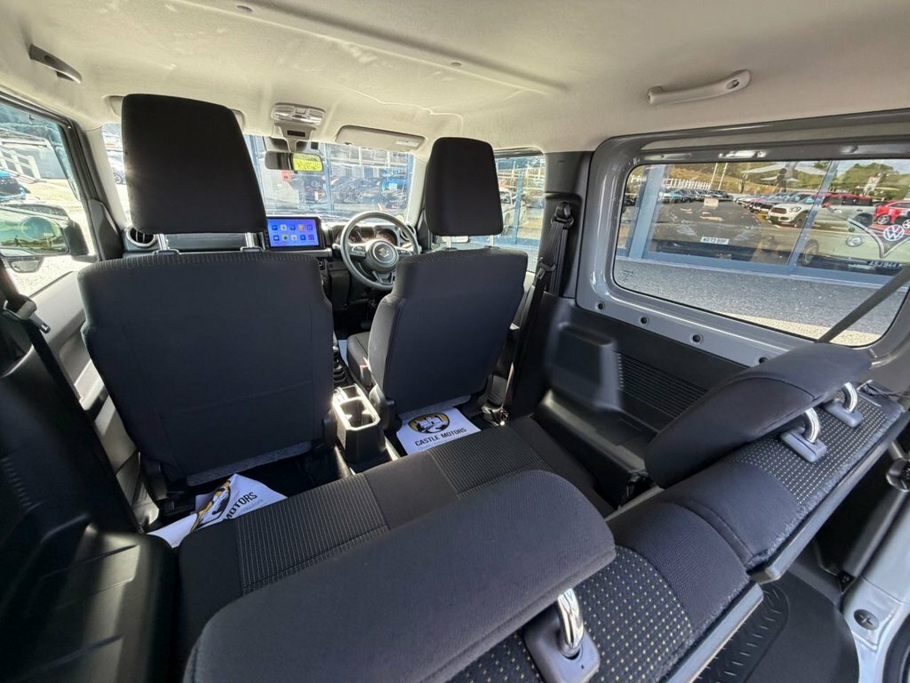 Suzuki Jimny Suv White #13
