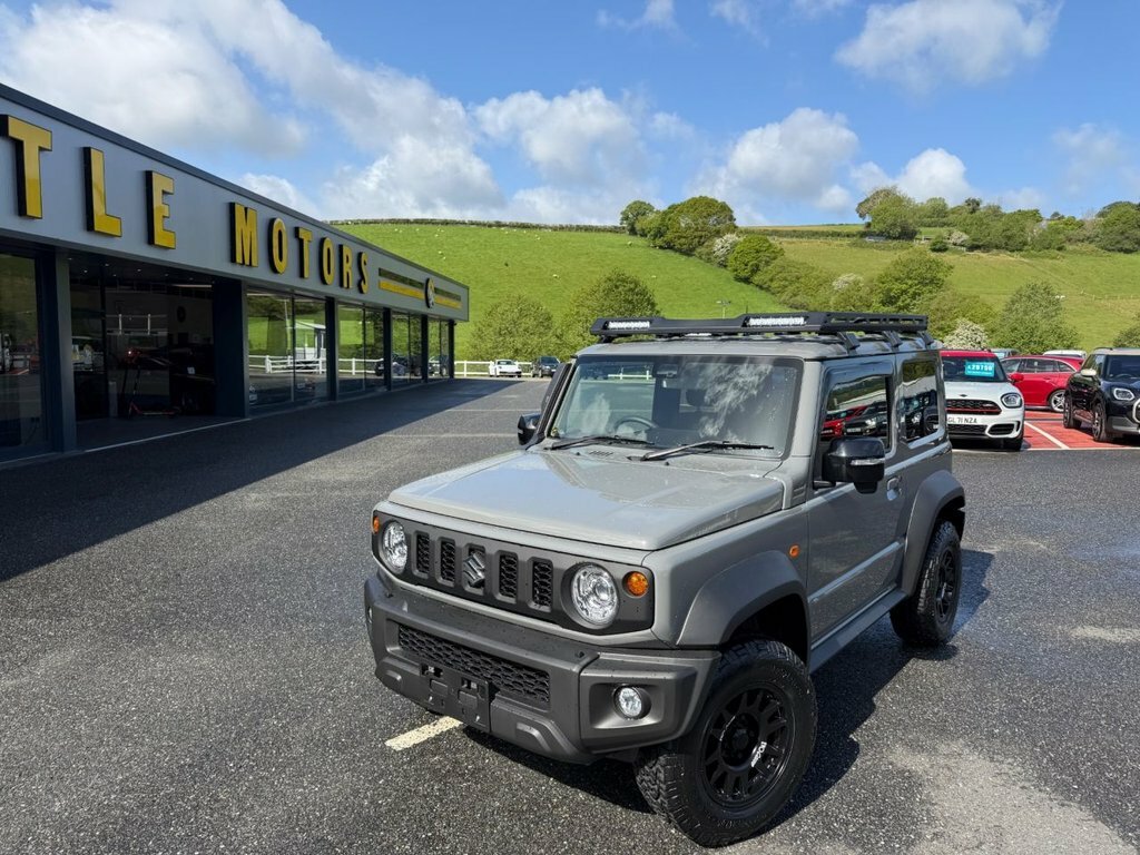 Suzuki Jimny Suv White #16