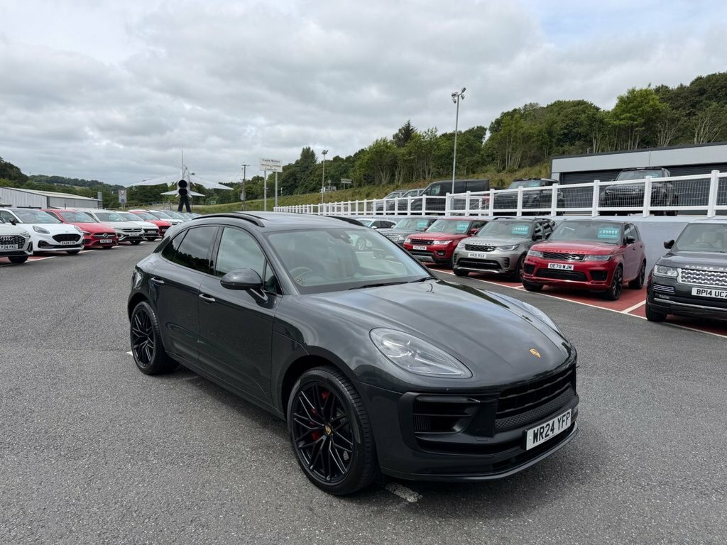 Porsche Macan Suv WR24YFP Grey