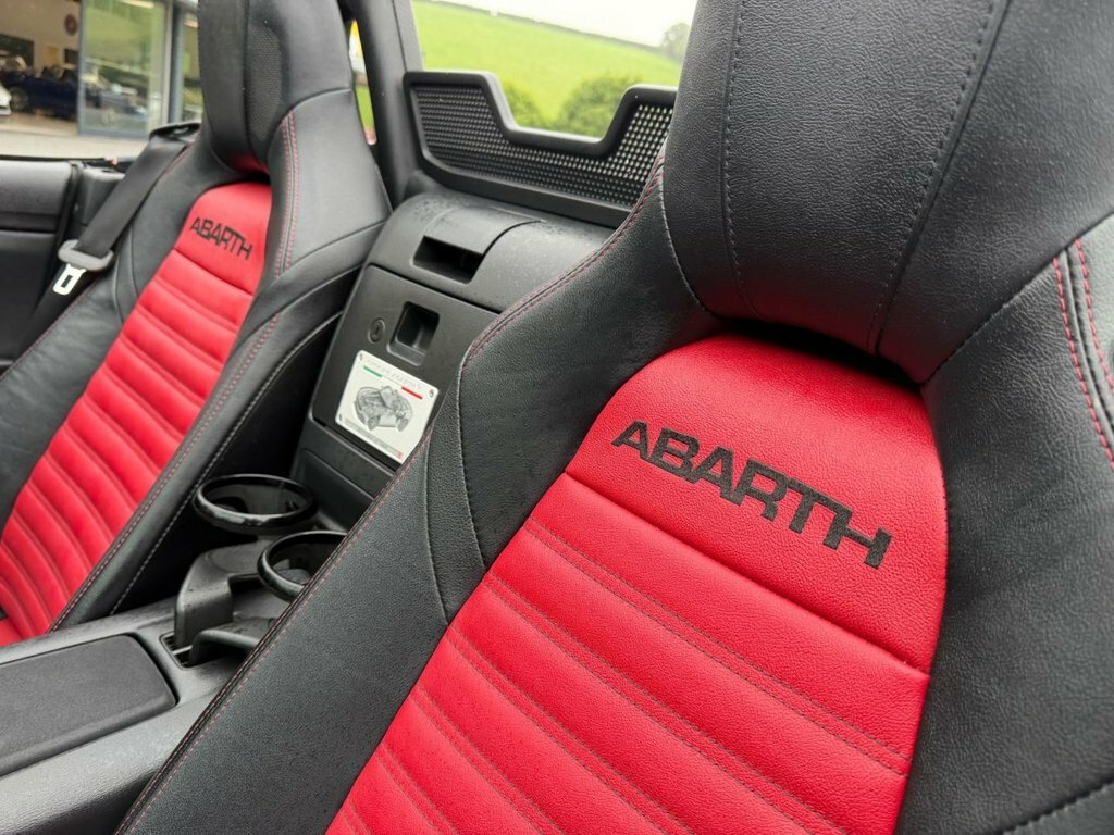 Abarth 124 Spider 1.4 T Multiair Black #21
