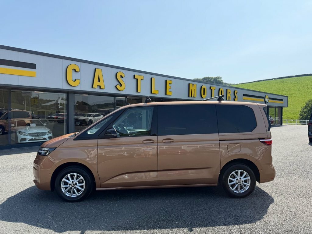 Volkswagen Multivan 2L Life Brown #3