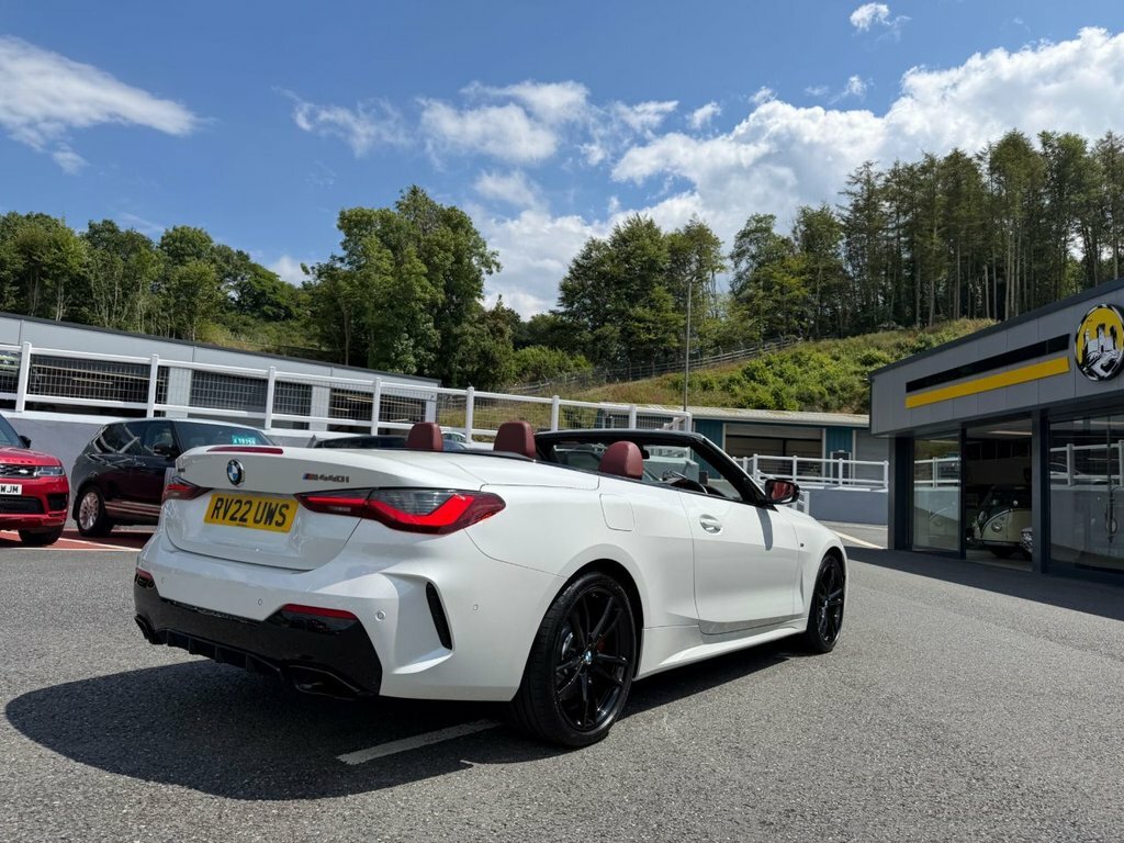 BMW 4 Series M440i Xdrive Mhev White #4