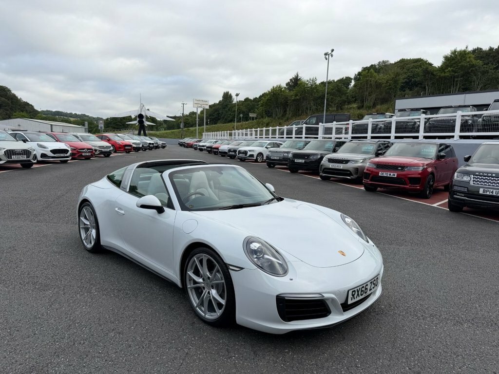 Porsche 911 3L 991 4 White