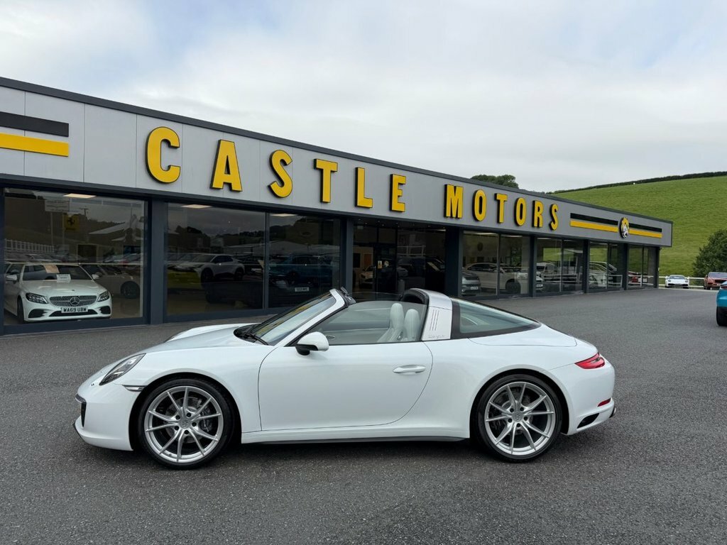 Porsche 911 3L 991 4 White #3