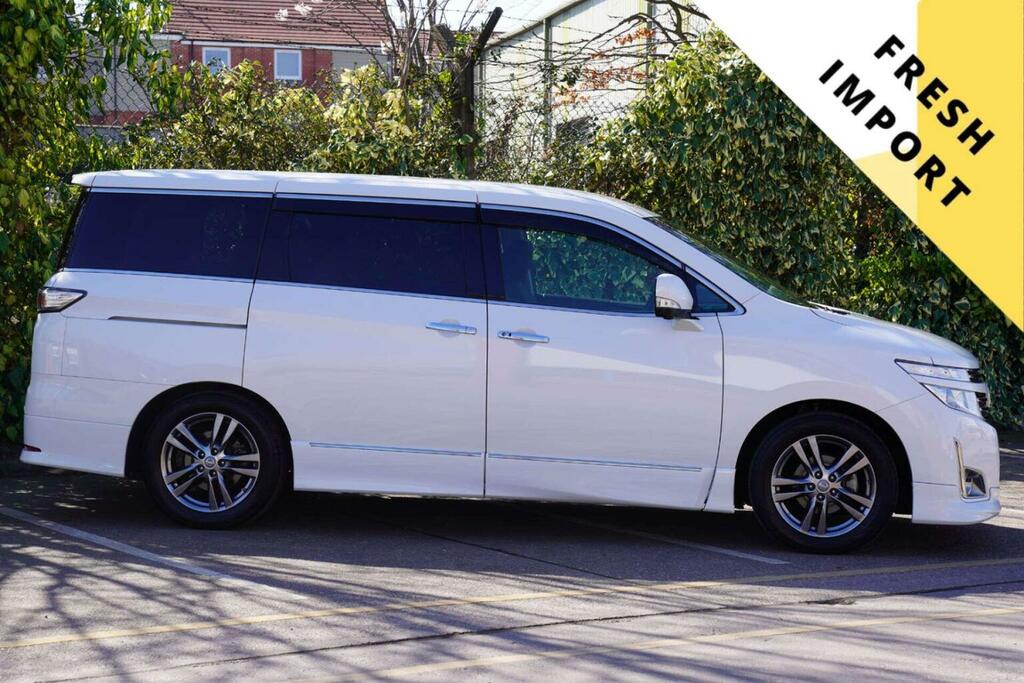 Nissan Elgrand Mpv 2.5 Highway Star Urban Chrome 7 Seats 201 IMP513 White #2