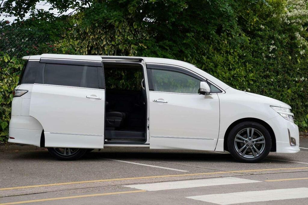 Nissan Elgrand Mpv 2.5 Highway Star Urban Chrome 7 Seats 201 White #3