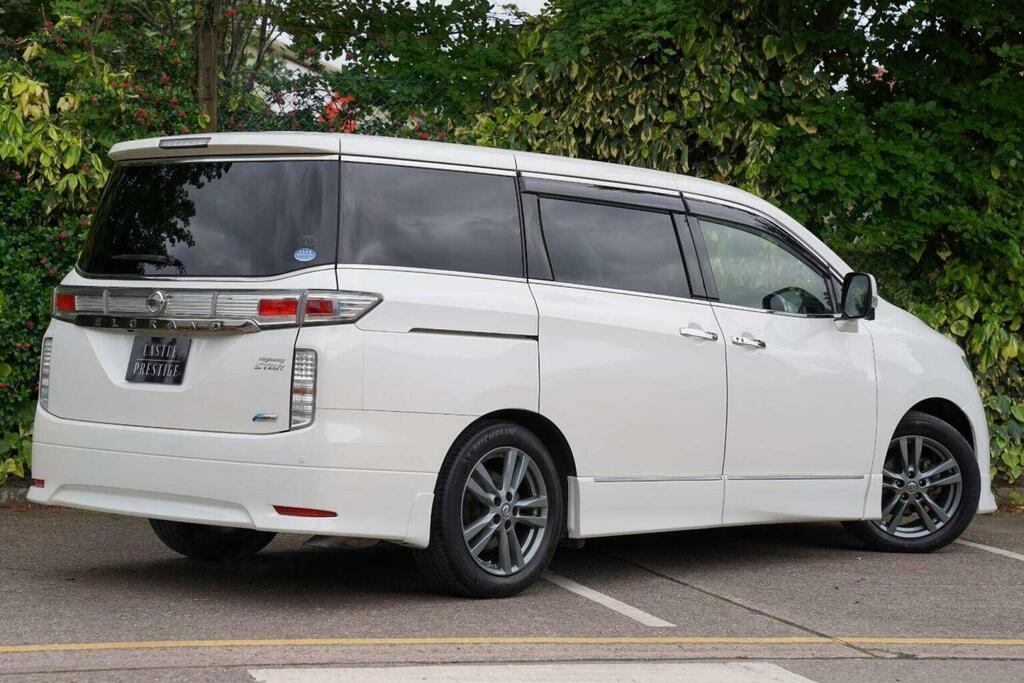 Nissan Elgrand Mpv 2.5 Highway Star Urban Chrome 7 Seats 201 White #4