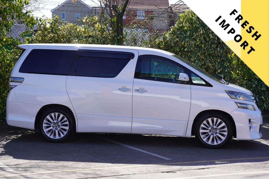 Toyota Vellfire Mpv 2.4 Z Facelift 7 Seats 201464 IMP623 White #2