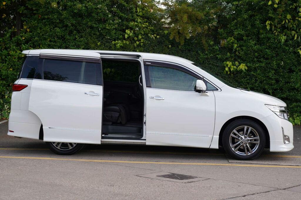 Nissan Elgrand Mpv 2.5 Highway Star 7 Seats 201161 White #3