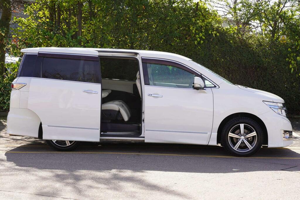 Nissan Elgrand Mpv 3.5 V6 Rider 7 Seats 201010 White #3