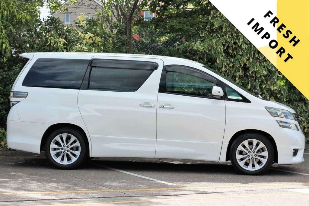 Toyota Vellfire Mpv 2.4 Z Platinum Selection 7 Seats 201010 White #2