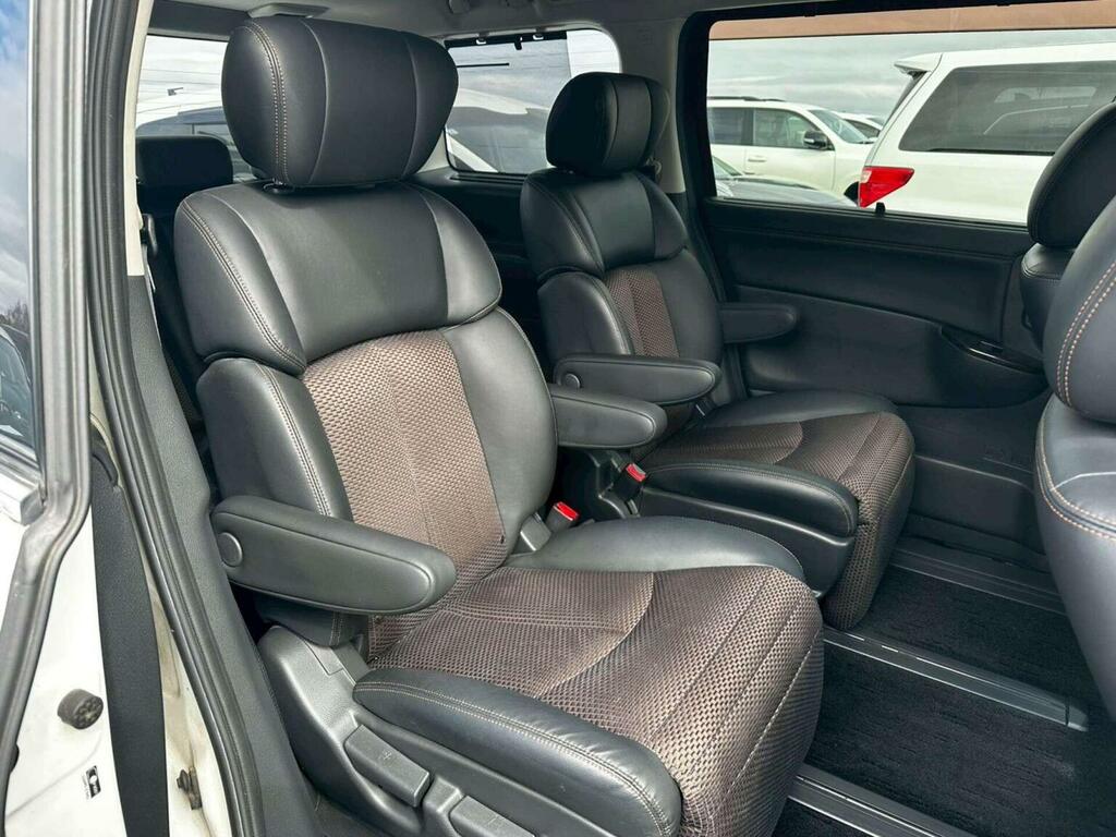Nissan Elgrand Mpv 2.5 Highway Star Urban Chrome 7 Seats 201 White #6