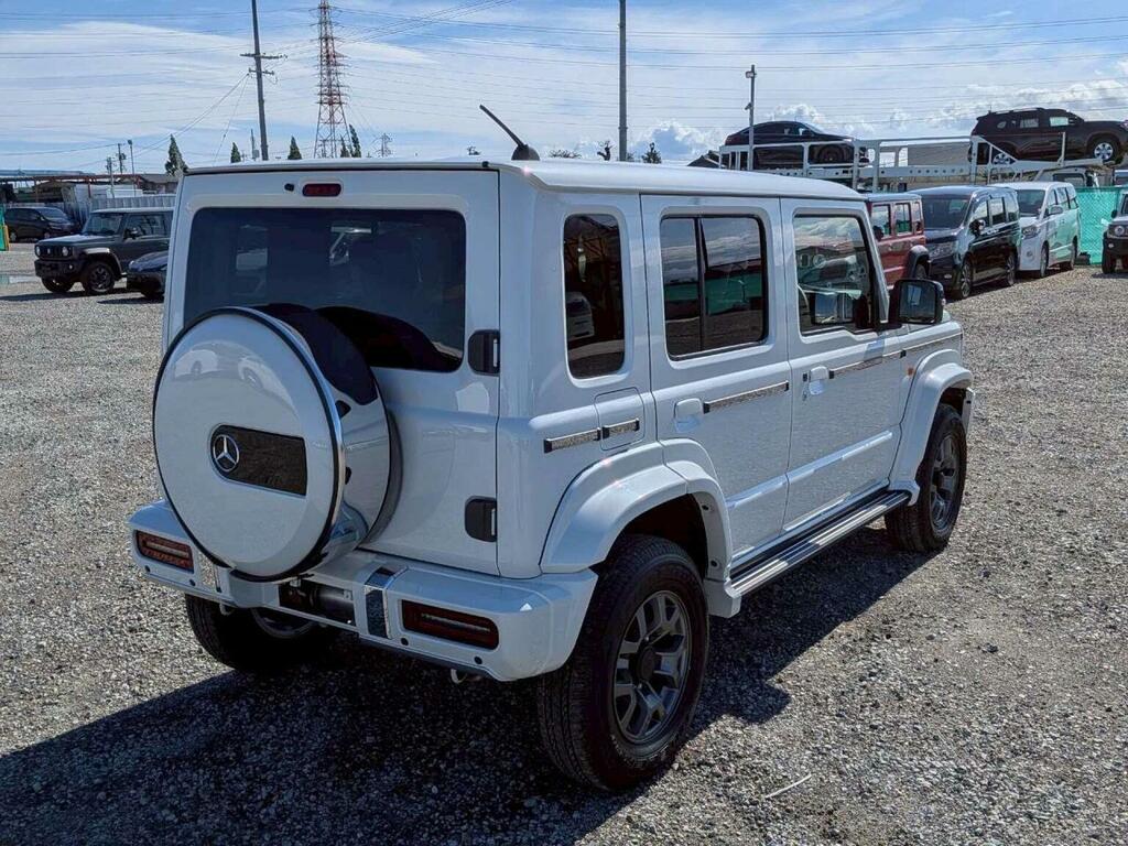 Suzuki Jimny Suv 1.5 Nomade Damd G-wagon 4Wd 202525 IMP818 White #3