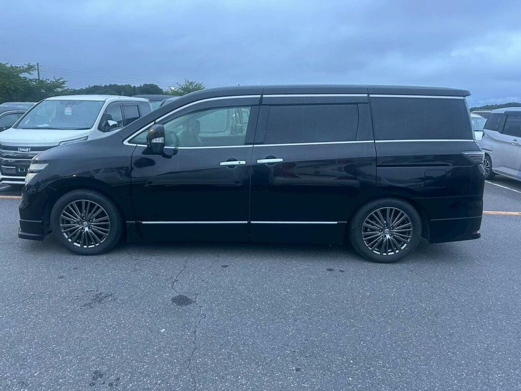 Nissan Elgrand Mpv 3.5 V6 Highway Star Urban Chrome 7 Seats Black #5