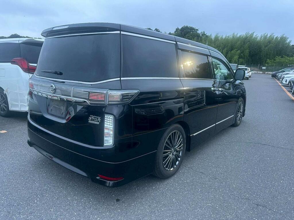 Nissan Elgrand Mpv 3.5 V6 Highway Star Urban Chrome 7 Seats Black #2