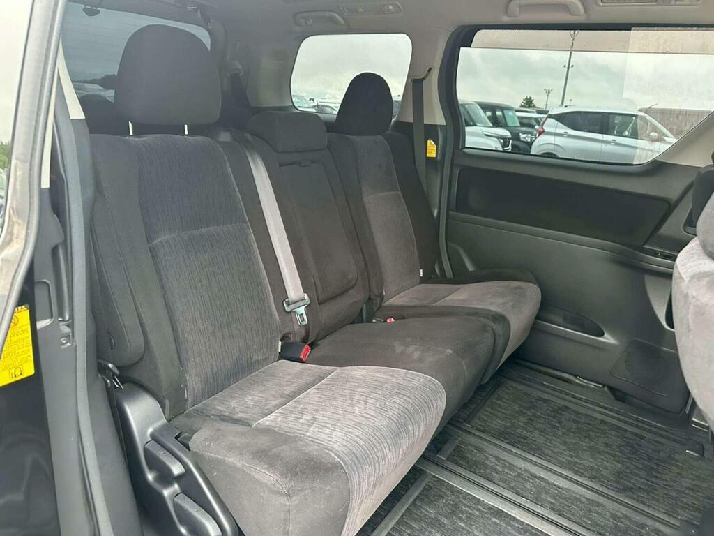 Toyota Vellfire Mpv White #11