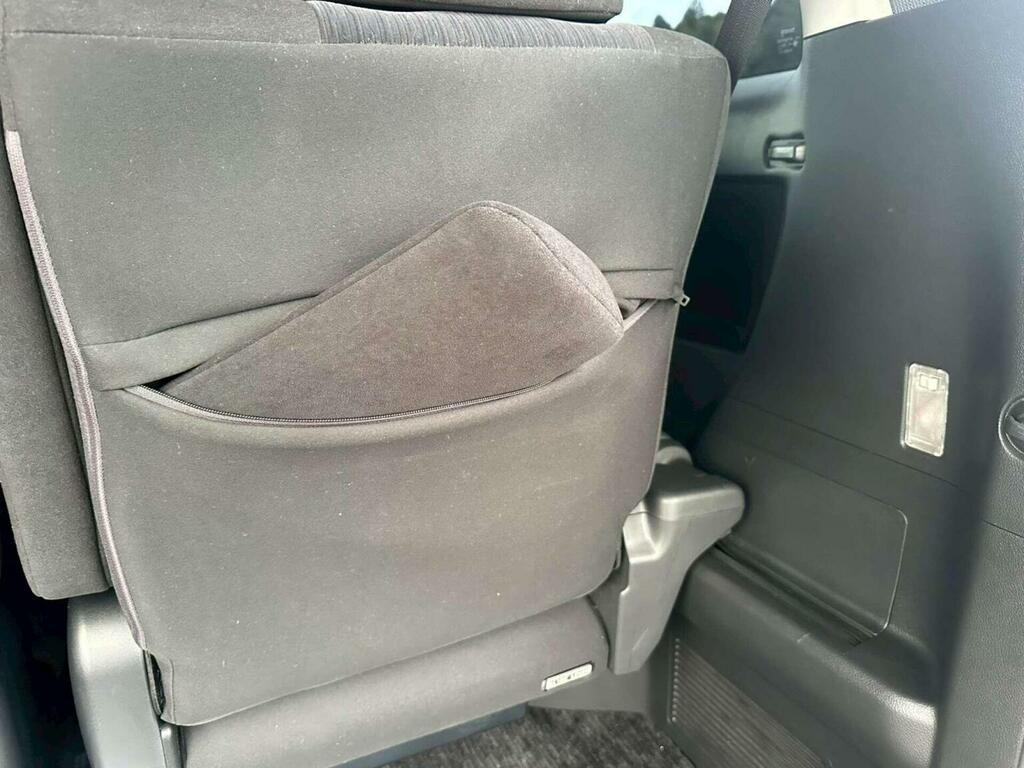 Toyota Vellfire Mpv White #21
